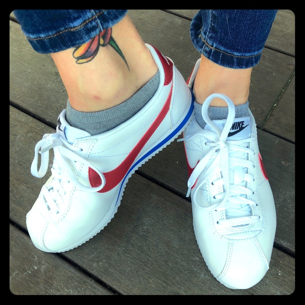 Authentic Women’s Nike Cortez size 8.5